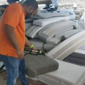 La Limpieza y Desmanchado de Sofás 2 limpieza interior de barcos